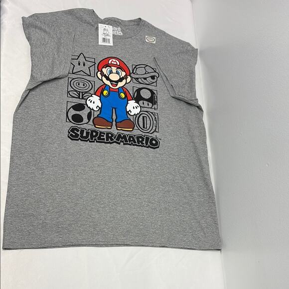 Super Mario Gray graphic T-Shirt, size large NWT. womens /men's tops - Picture 1 of 8